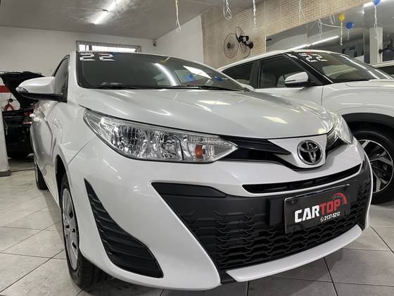 TOYOTA YARIS 1.3 16V FLEX XL LIVE MULTIDRIVE TOYOTA YARIS 1.3 16V FLEX XL LIVE MULTIDRIVE